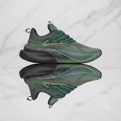 Adidas Alphaboost